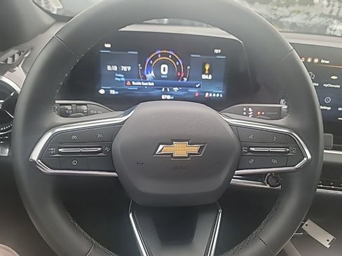 Certified 2026 Chevrolet Equinox LT FWD image 15