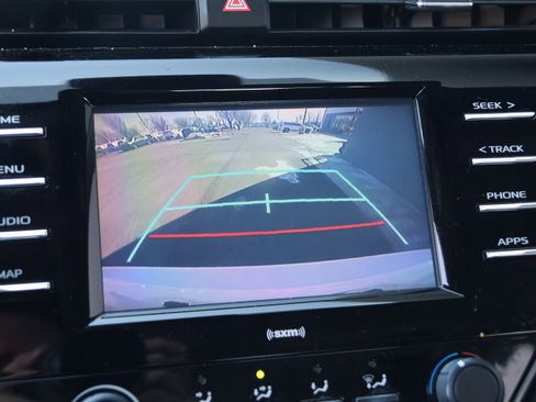 Used 2020 Toyota Camry LE image 25