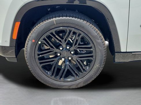 New 2026 Jeep Grand Wagoneer Limited AWD/4WD image 28