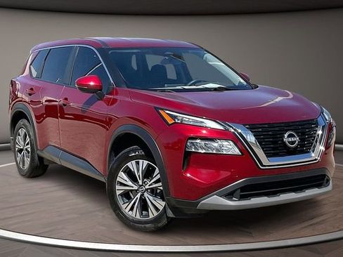 Used 2023 Nissan Rogue SV image 10