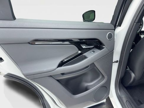 Used 2025 Land Rover Range Rover Evoque S image 38