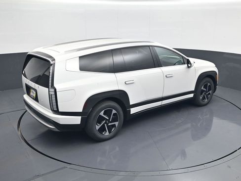 New 2026 Hyundai Ioniq 9 S image 18