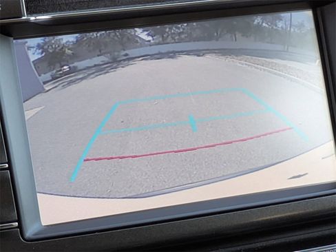 Used 2015 Toyota RAV4 LE image 20