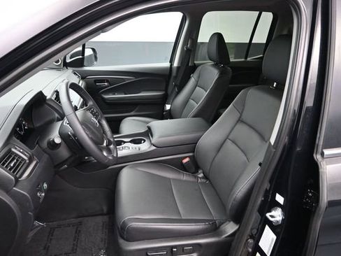 Certified 2025 Honda Ridgeline RTL+ image 17