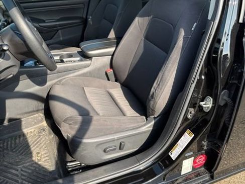 Used 2020 Nissan Altima 2.5 S AWD/4WD image 5