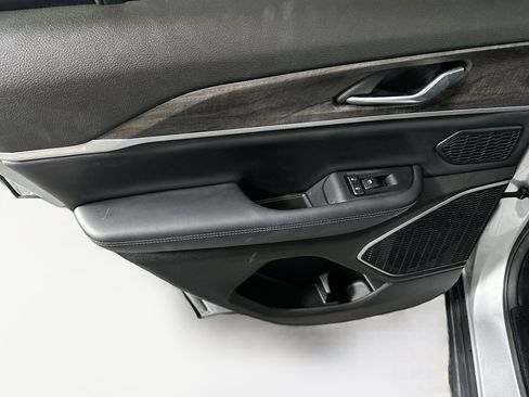 Used 2023 Jeep Grand Cherokee 4WD 4xe image 24