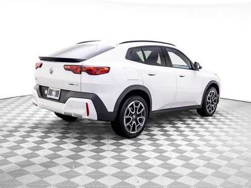 Certified 2026 BMW X2 xDrive28i w/ Technology Package AWD/4WD image 5