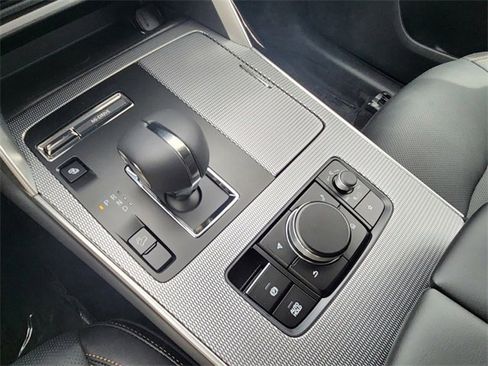 New 2025 MAZDA CX-70 Plug-In Hybrid w/ Premium Pkg image 15