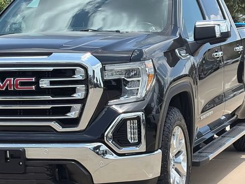 Used 2019 GMC Sierra 1500 SLT AWD/4WD image 4