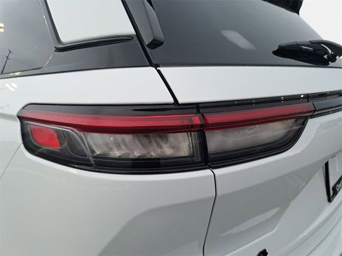 Certified 2024 Jeep Grand Cherokee Limited w/ Black Appearance Package image 33