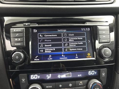 Used 2020 Nissan Rogue SV AWD/4WD image 21