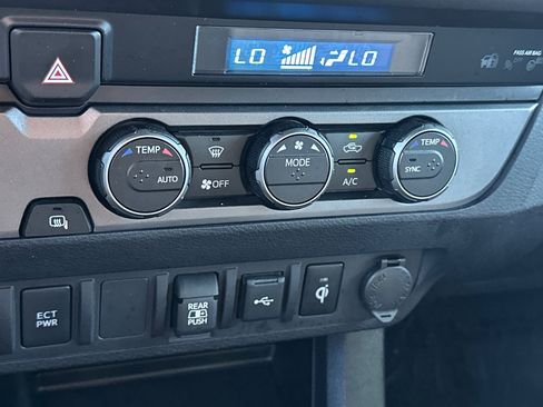 Used 2023 Toyota Tacoma TRD Sport RWD image 19