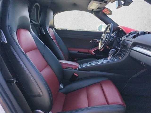 Used 2017 Porsche 718 Boxster RWD image 17
