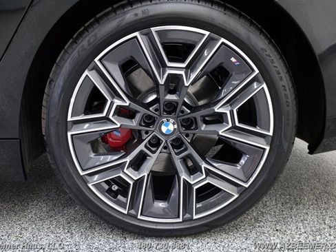 Used 2026 BMW 530i w/ M Sport Package RWD image 14