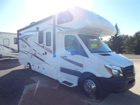 Used 2015 Mercedes-Benz Sprinter 3500 image 5