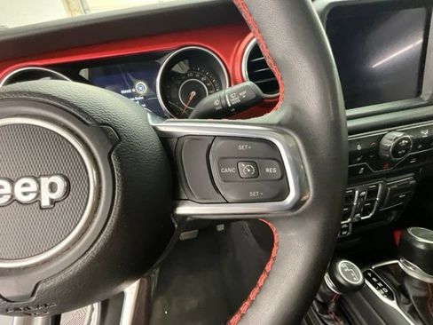 Used 2023 Jeep Gladiator Rubicon w/ Cold Weather Group AWD/4WD image 17