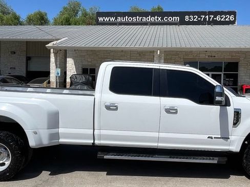 Used 2020 Ford F350 XLT w/ XLT Premium Package AWD/4WD image 5