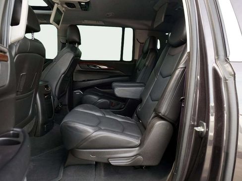 Used 2015 Cadillac Escalade ESV Luxury AWD/4WD image 21