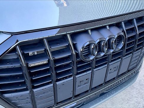 Certified 2025 Audi Q3 2.0T Premium w/ Convenience Package image 29