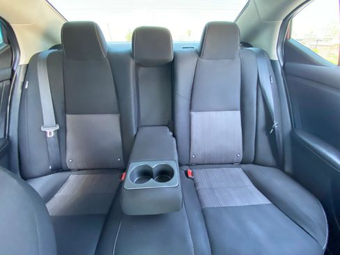 Used 2022 Nissan Sentra SV FWD image 12