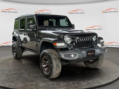 Used 2021 Jeep Wrangler Unlimited Sport AWD/4WD image 5