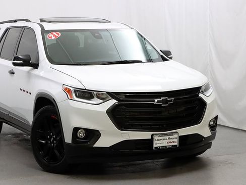 Used 2021 Chevrolet Traverse Premier w/ Redline Edition image 2