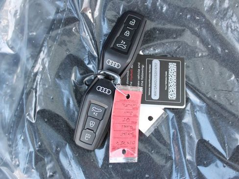 New 2025 Audi Q5 Premium Plus image 31