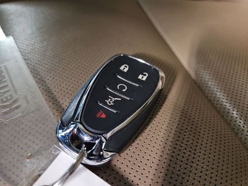 Used 2023 Chevrolet Traverse Premier w/ LPO, Cargo Package image 32