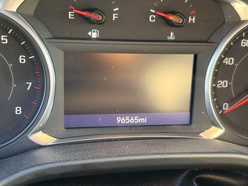 Used 2020 GMC Acadia SLT AWD/4WD image 9
