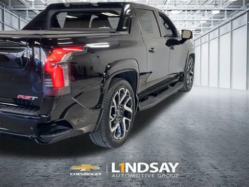 Used 2024 Chevrolet Silverado EV RST image 9