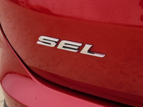 Used 2024 Ford Edge SEL w/ Convenience Package AWD/4WD image 8