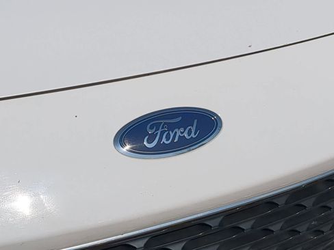 Used 2022 Ford Escape SEL image 12