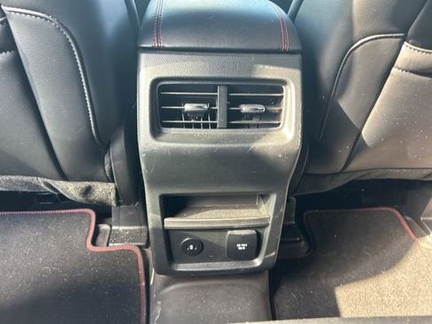 Used 2023 Ford Edge ST-Line image 23