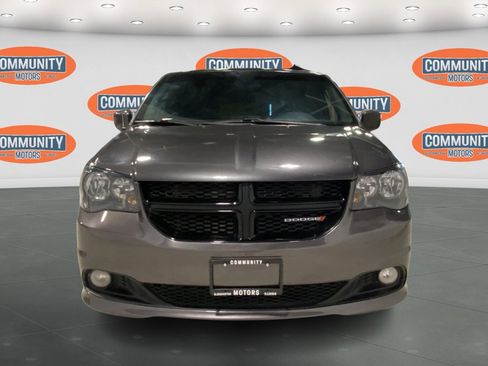 Used 2018 Dodge Grand Caravan SE image 12