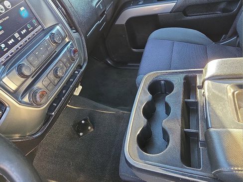 Used 2018 Chevrolet Silverado 2500 LT w/ LT Fleet Convenience Package image 25