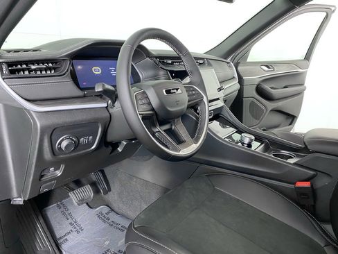 New 2026 Jeep Grand Cherokee Altitude AWD/4WD image 2
