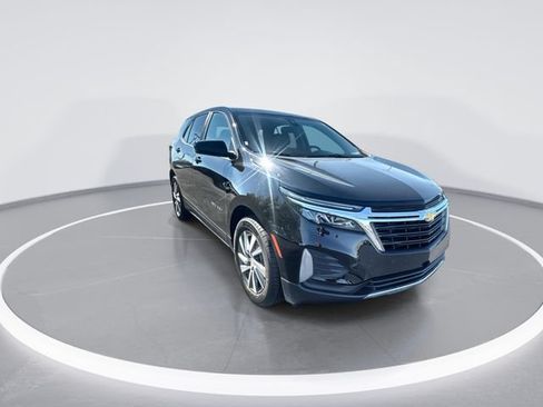 Used 2024 Chevrolet Equinox LT FWD image 2