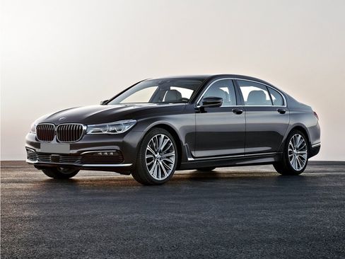 Used 2017 BMW 740i RWD image 1