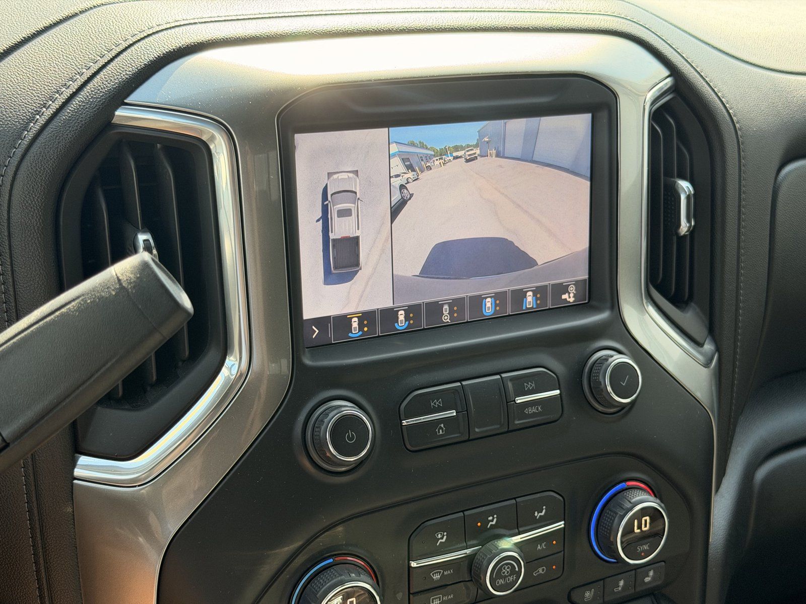 Used 2019 Chevrolet Silverado 1500 LTZ w/ LTZ Plus Package AWD/4WD image 25