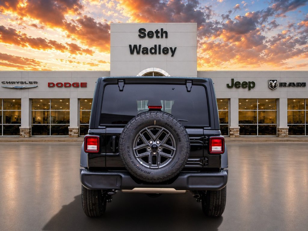 Used 2025 Jeep Wrangler Unlimited Sport AWD/4WD image 9