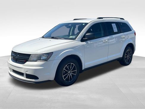 Used 2018 Dodge Journey SE w/ Blacktop Package FWD image 4