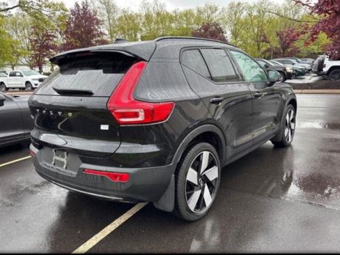 Used 2023 Volvo XC40 Recharge Ultimate w/ Protection Package Premier AWD/4WD image 12