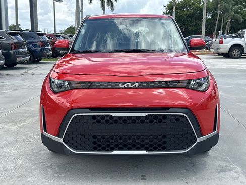 New 2025 Kia Soul LX w/ LX Technology Package image 3