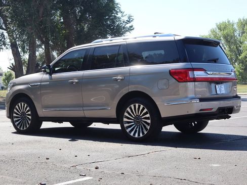 Used 2018 Lincoln Navigator Reserve w/ Technology Package AWD/4WD image 7