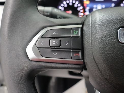 Used 2023 Jeep Compass Latitude AWD/4WD image 36