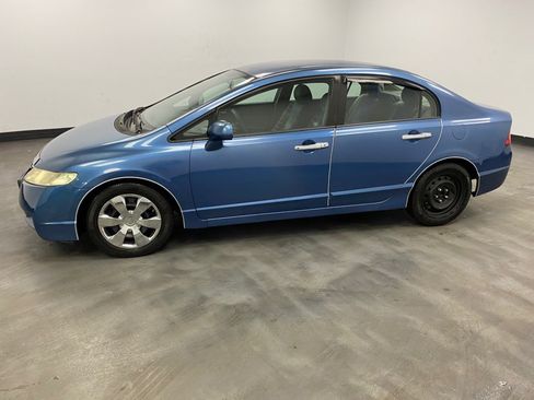Used 2009 Honda Civic LX image 2