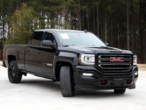 Used 2019 GMC Sierra 1500 Limited Elevation w/ Elevation Edition image 8