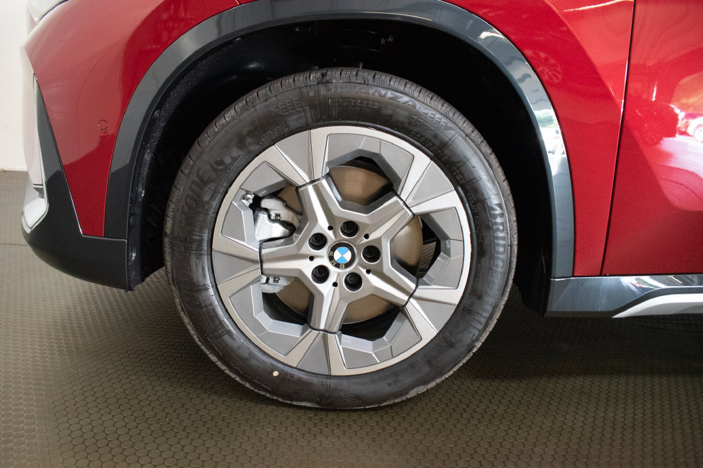 New 2026 BMW X1 xDrive28i w/ Convenience Package AWD/4WD image 9
