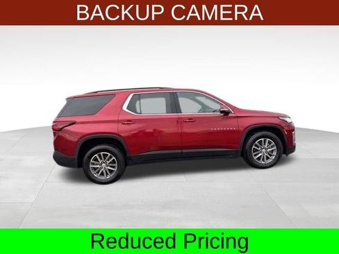 Used 2023 Chevrolet Traverse LT image 8