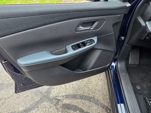 New 2026 Nissan Leaf SV+ w/ Floor Mat Package (SV+) FWD image 10